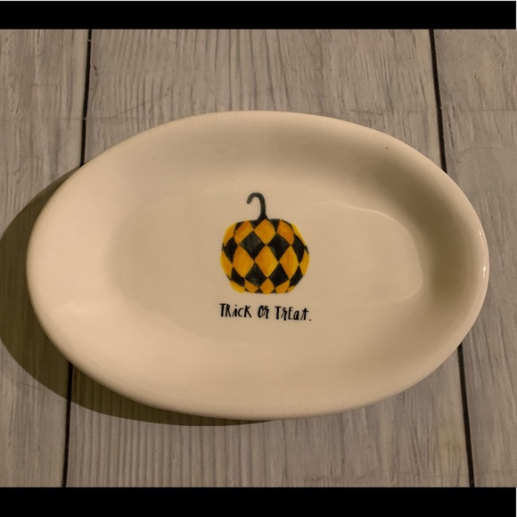 New Rae Dunn Artisan Collection Halloween 🎃 Theme 5pc Plate Set - Picture 9 of 15